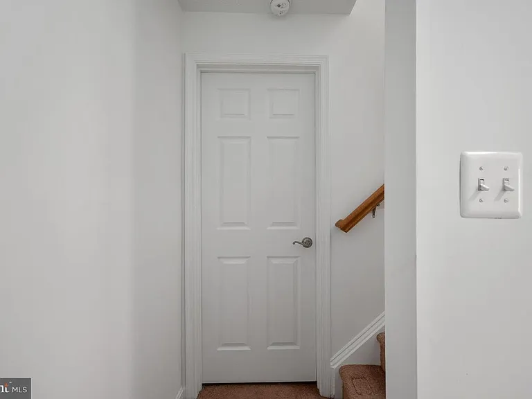 259 Olympic Dr — Photo 39