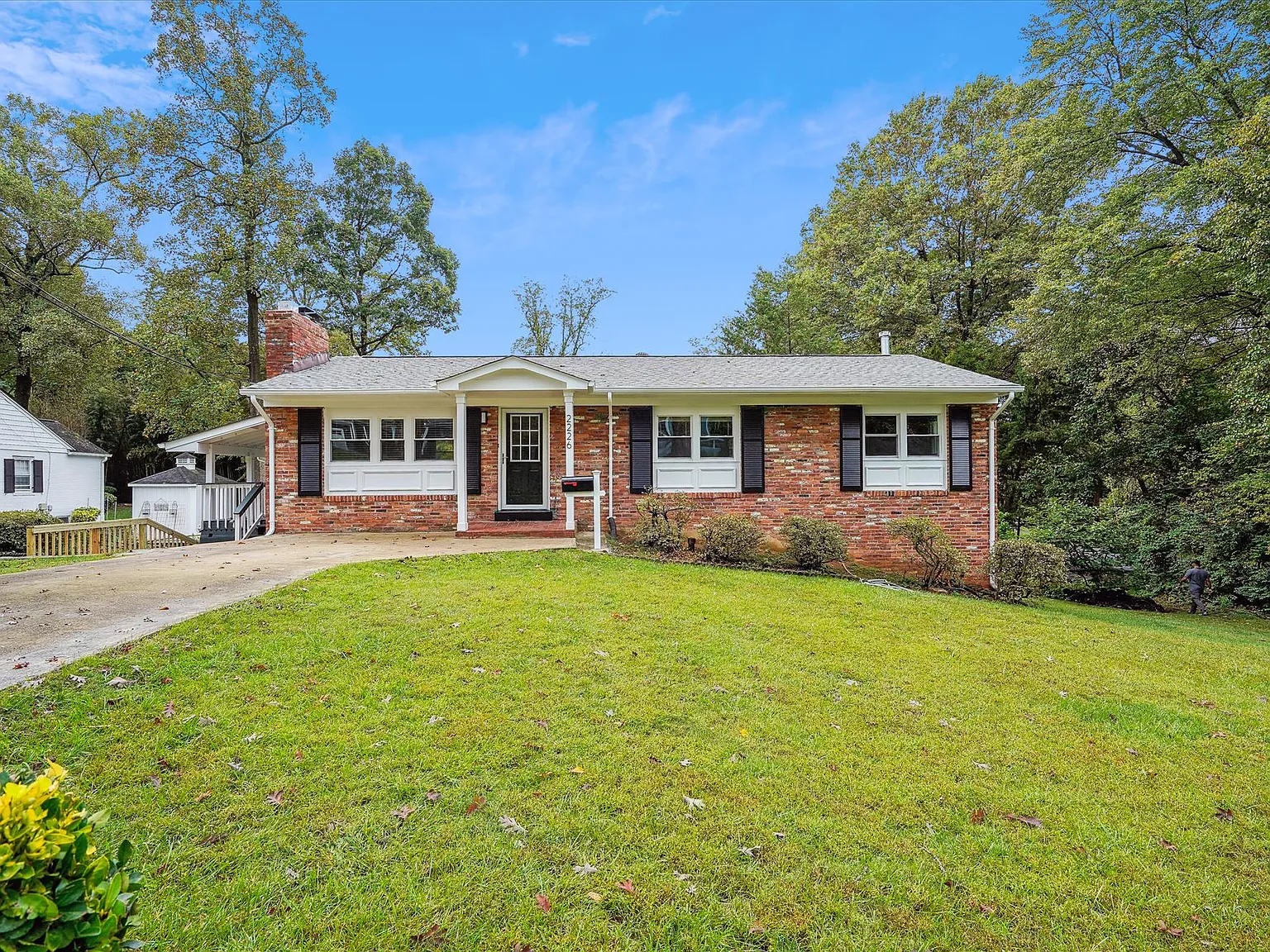 4 bed, 1152 sqft, $4,200 — Photo 1