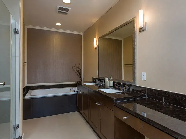 311 S Gramercy Pl #Penthouse 2 — Photo 17