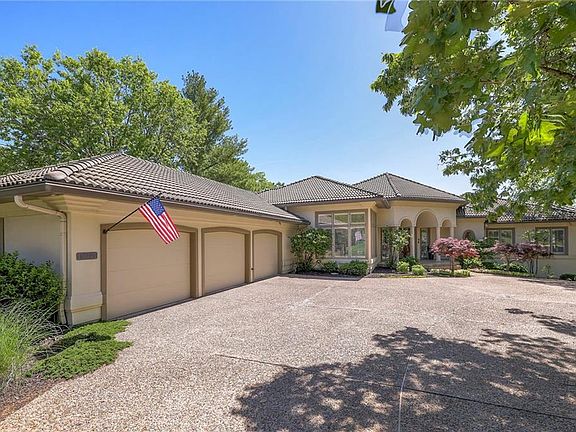 2nd image of 12215 Wyandotte Ct