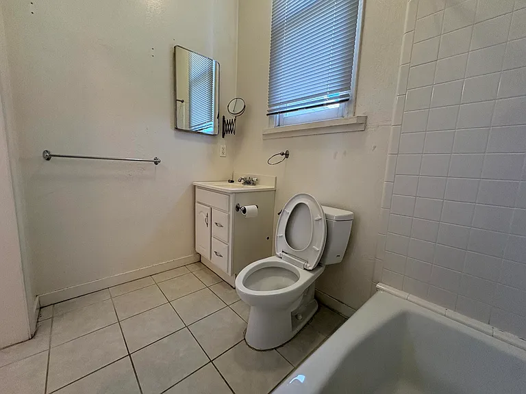 2903 Mission St #3 — Photo 17