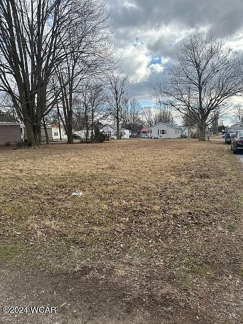 2nd image of 1009 Hughes St