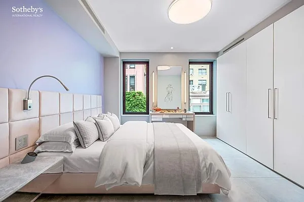 Sold by Sotheby's International Realty | media 13
