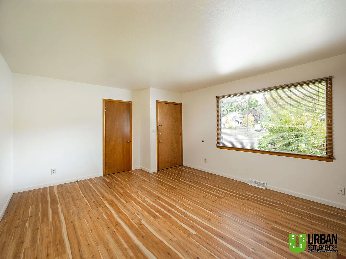 Cedar St. 1406&1408 S. — Photo 3