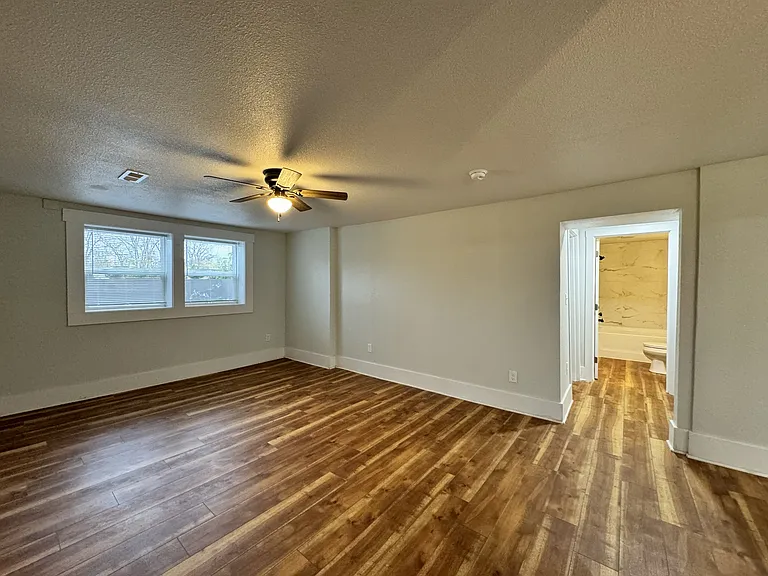 4801 University Ave #2 — Photo 3