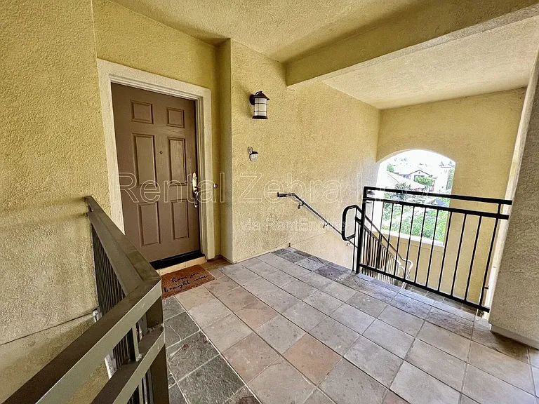 1360 Shady Ln — Photo 17