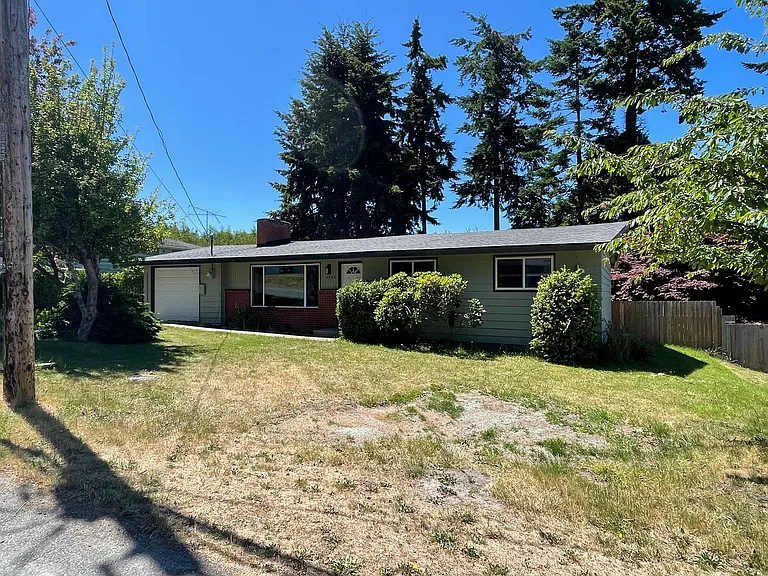 2563 Airline Way — Photo 2