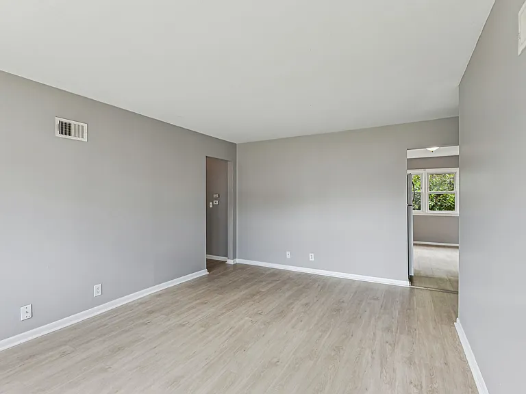 4314 N 52nd St — Photo 5