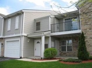 1208 N Sunnyslope Dr UNIT 101, Racine, WI 53406