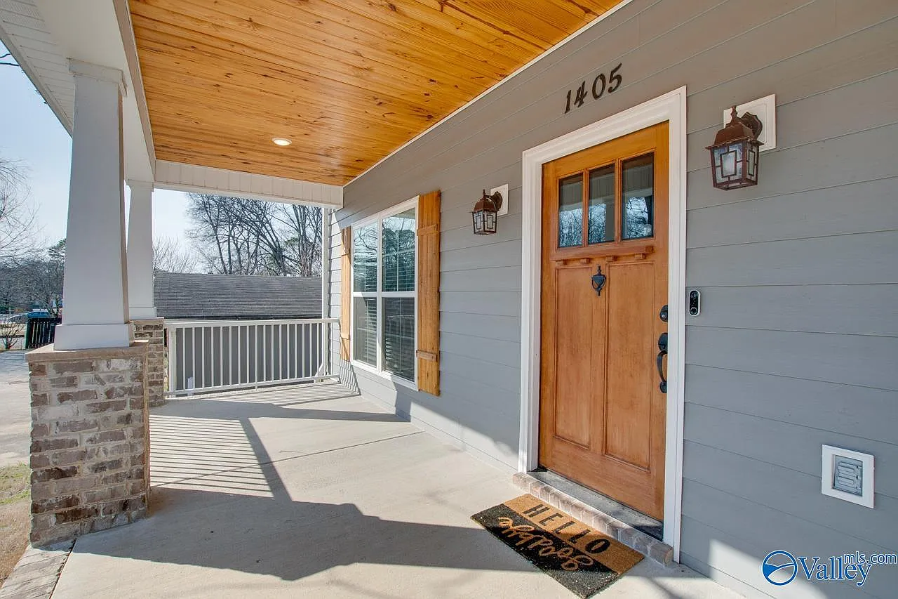 4 bed, 3.0 bath, 2607 sqft, $3,000 — Photo 2