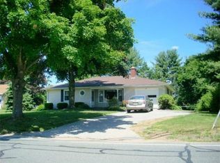 742 Amostown Rd, West Springfield, MA 01089