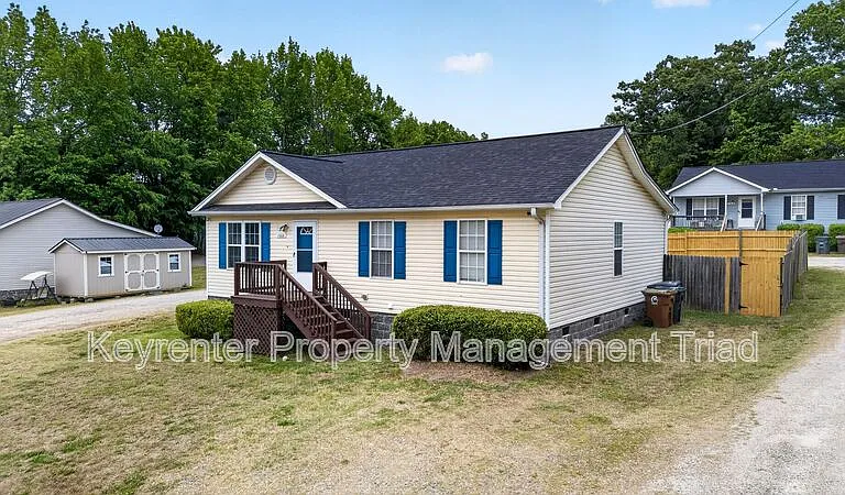 1608 McPherson St — Photo 6