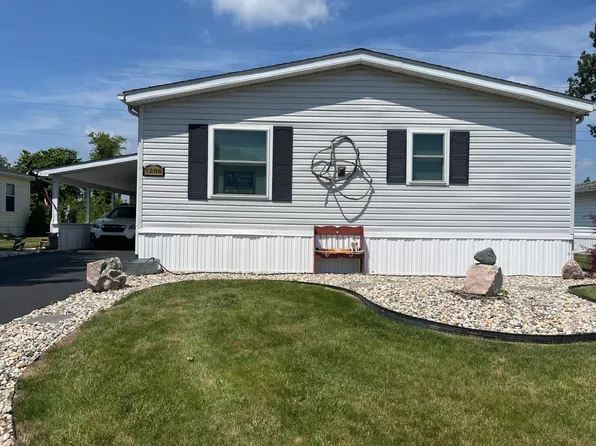 7286 Oak Brook Cir, Portage, MI 49002