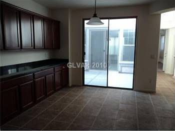 4th image of 2841 Elvington Ave