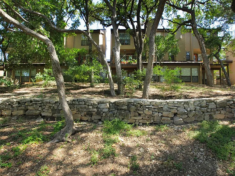 Settlers Landing — Photo 14