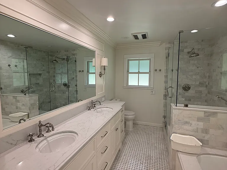 1348 Hollydale Dr — Photo 9