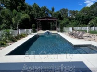 11009 Lakeview Dr, New Port Richey, FL 34654