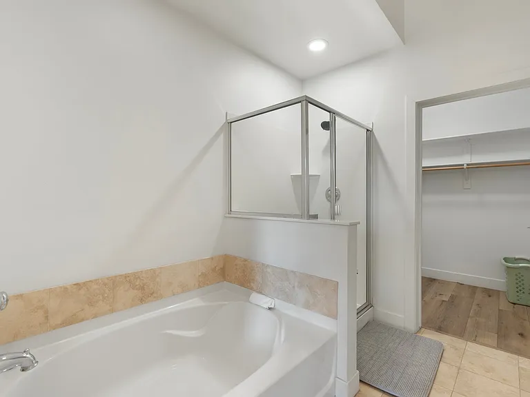 945 E Playa Del Norte Dr #5002 — Photo 9