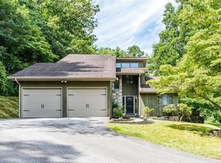 651 Monte Vista Rd, Candler, NC 28715
