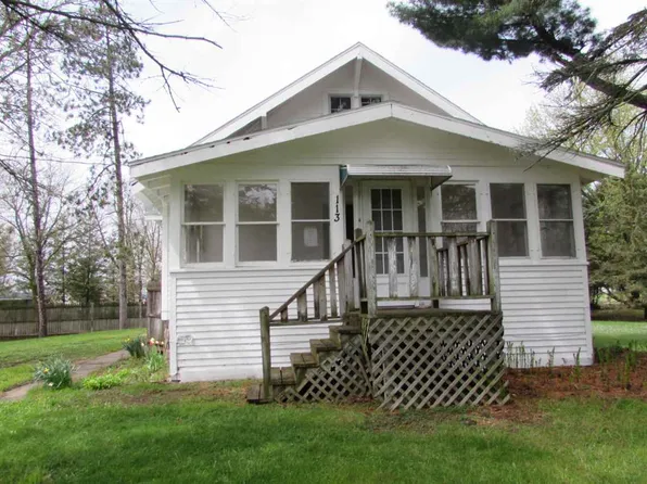 113 High St, Fremont, WI 54940