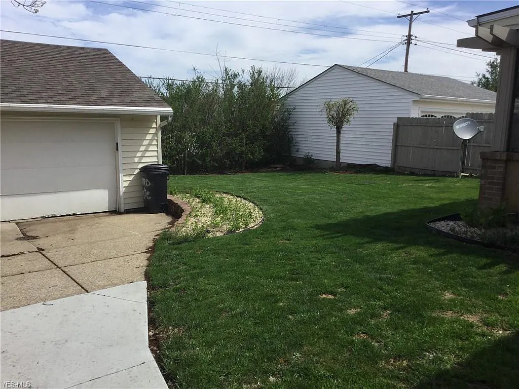 3106 Dellwood Dr photo 1