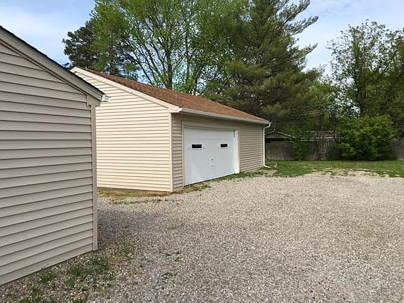 3rd image of 12804 Samuel Dr