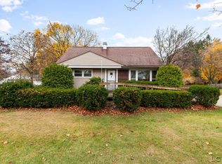 1101 Shady Ln, Tecumseh, MI