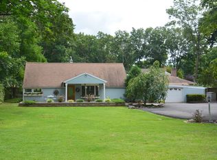 17 Moraine Rd, Parsippany, NJ 07054