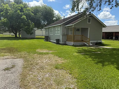 8926 Courtney Dr Photo 1