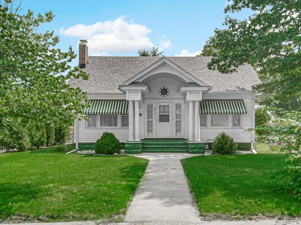 2417 Putnam St, Lake Station, IN 46405
