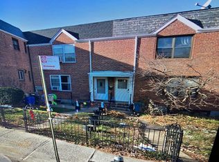 2062 23rd St, Astoria, NY 11105