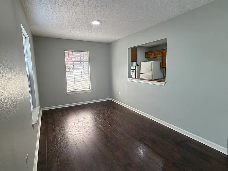 724 N Bullion Ave #724 — Photo 5