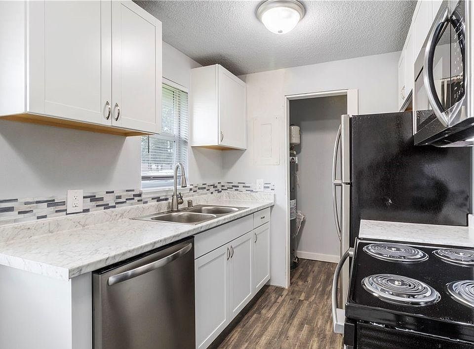 1st image of 6124 88th St SW #6