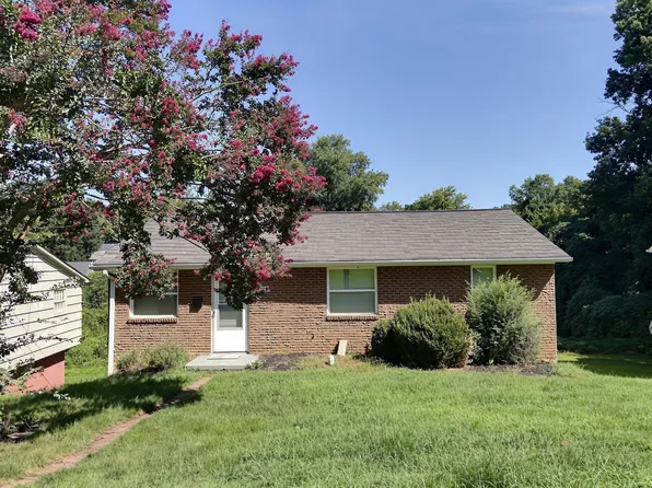 521 W Brookline St, Winston Salem, NC 27127