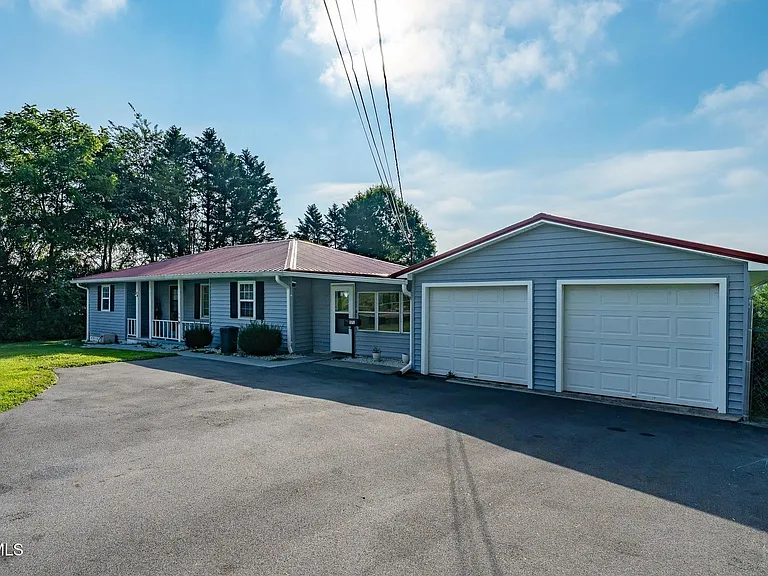 371 Oak Hill Cir — Photo 40