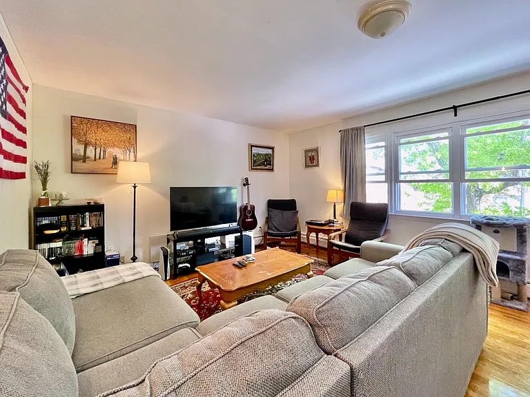 431 Manila Ave #3 — Photo 2