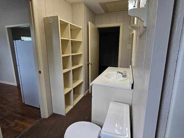 2412 Crawford Rd #B — Photo 3