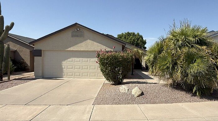 1st image of 2908 W Potter Dr
