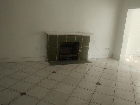 5th image of 632 Mokena Dr
