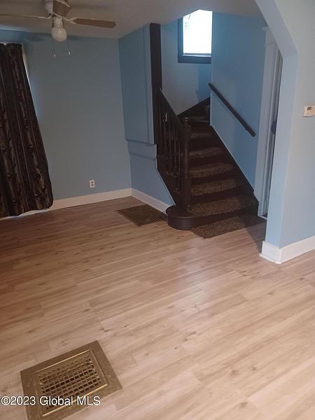 3rd image of 1826 Becker Street