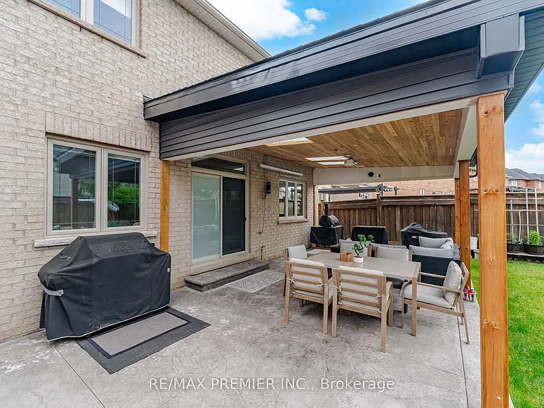 25 Andrew Hill Dr #2-& — Photo 30