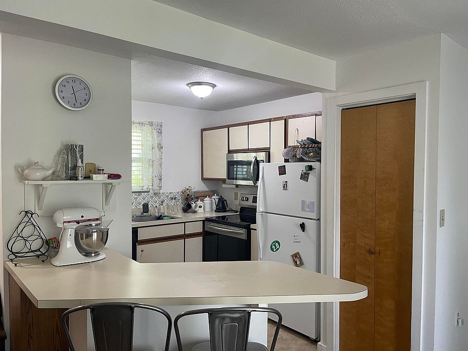 Lakeview Condominiums 14 Marsten Ln Enfield NH Zillow