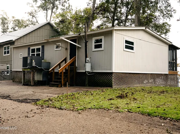 427 Sea Island Dr, Vicksburg, MS 39183