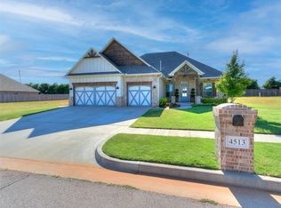 4513 Hambletonian Ln, Mustang, OK 73064