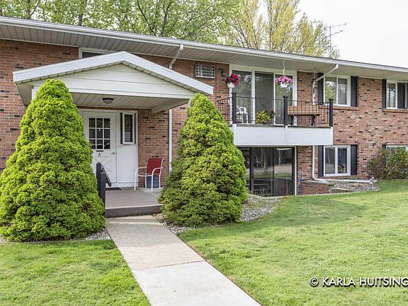 2nd image of 5290 Southbrook Ct Unit 45