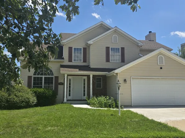 3901 Tallgrass Dr, Champaign, IL 61822