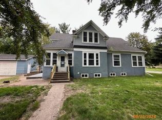 343 Birch St S, Cambridge, MN 55008