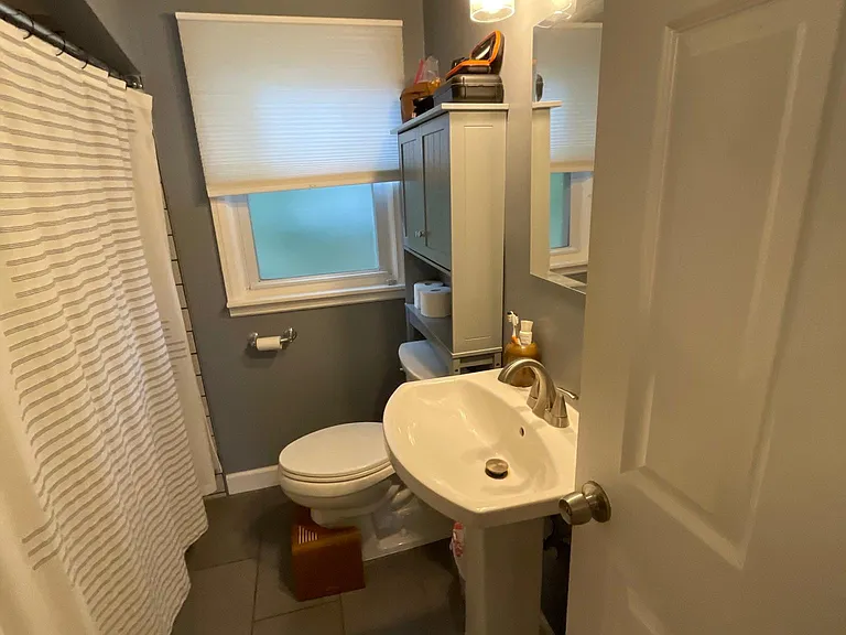 Master Bathroom Ground Floor