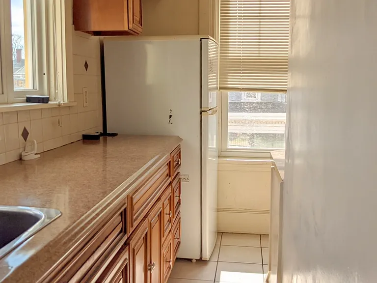 148 Cottage St #3 — Photo 9