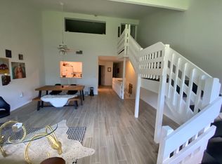 313 Bobby Jones Rd, Sarasota, FL 34232